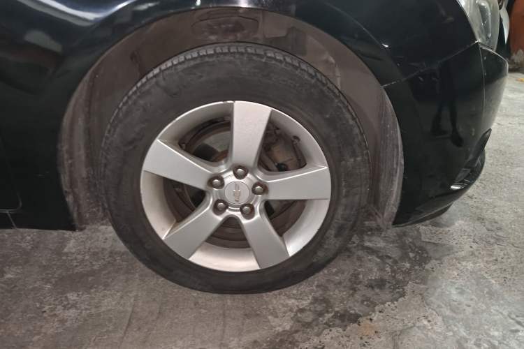 Used Chevrolet Cruze 2013 1.8L SE AT Right Front Wheel Hub