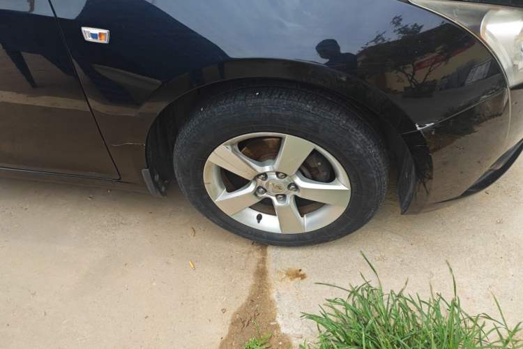Used Chevrolet Cruze 2013 1.6L SE MT Right Front Wheel Hub