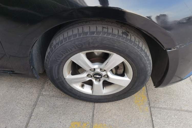 Used Chevrolet Cruze 2013 1.6L SL Grand Edition Automatic Right Front Wheel Hub