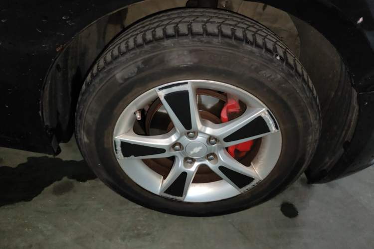 Used Chevrolet Cruze 2013 1.6L SL Grand Edition Automatic Right Front Wheel Hub