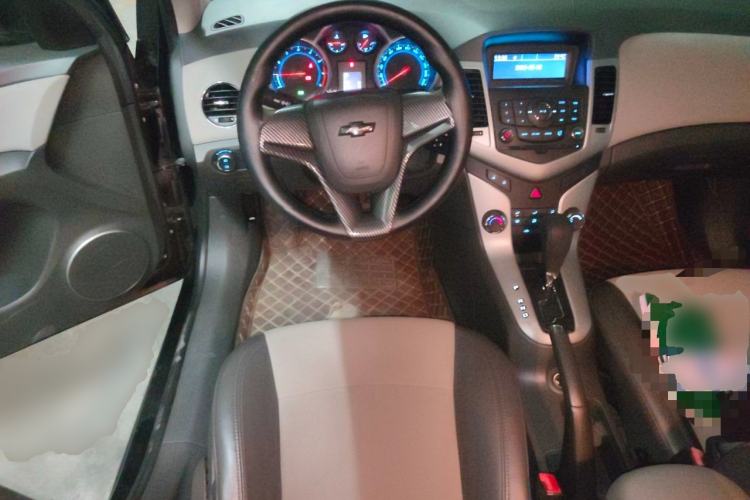 Used Chevrolet Cruze 2013 1.8L SE AT Steering Wheel
