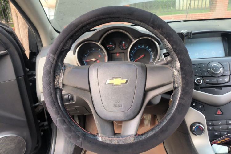 Used Chevrolet Cruze 2013 1.6L SE MT Steering Wheel