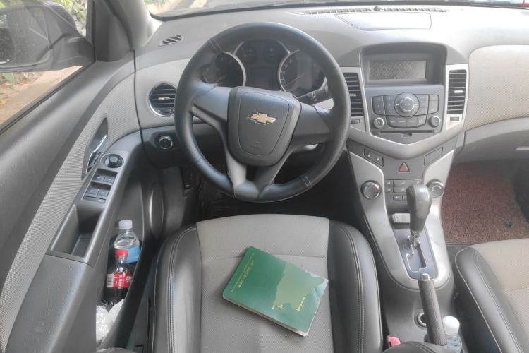 Used Chevrolet Cruze 2013 1.8L SE AT Steering Wheel