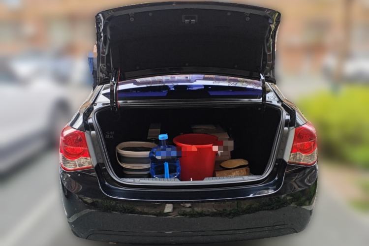 Used Chevrolet Cruze 2013 1.6L SL MT Trunk