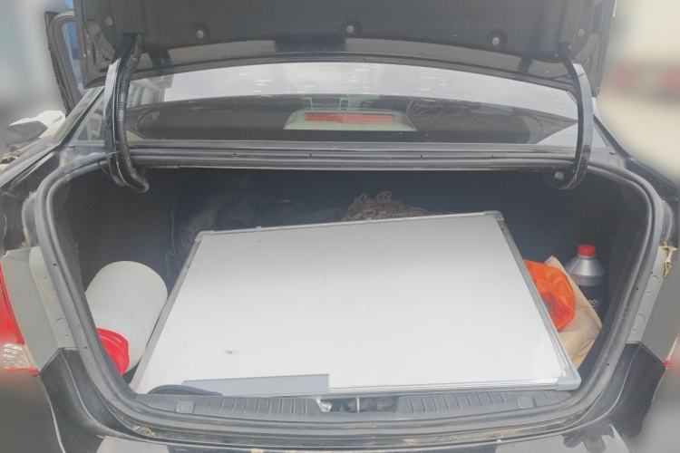Used Chevrolet Cruze 2013 1.6L SE MT Trunk