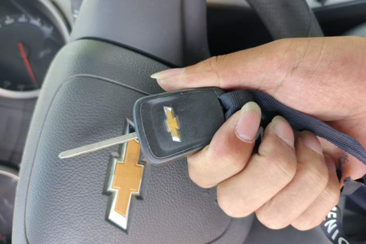 Used Chevrolet Cruze 2013 1.6L SE MT Vehicle Key