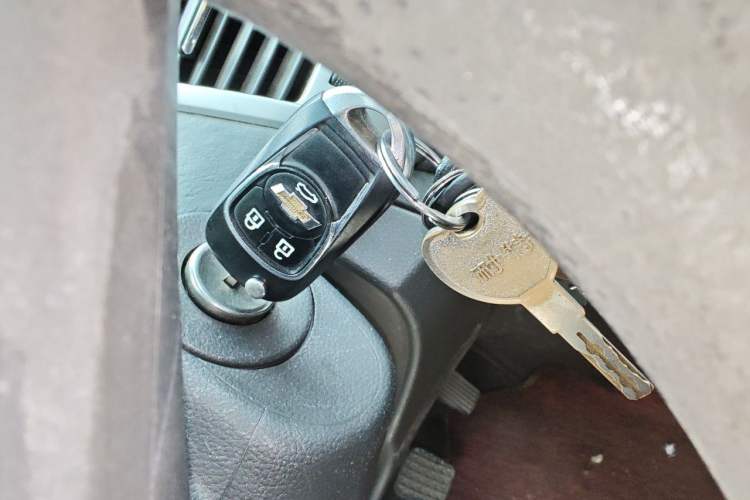 Used Chevrolet Cruze 2013 1.6L SE MT Vehicle Key