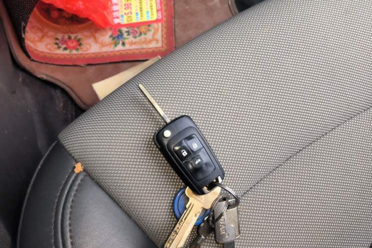 Used Chevrolet Cruze 2013 1.6L SE MT Vehicle Key