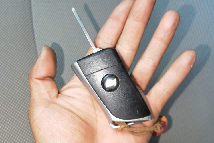 Used Chevrolet Cruze 2013 1.6L SL Grand Edition Automatic Vehicle Key