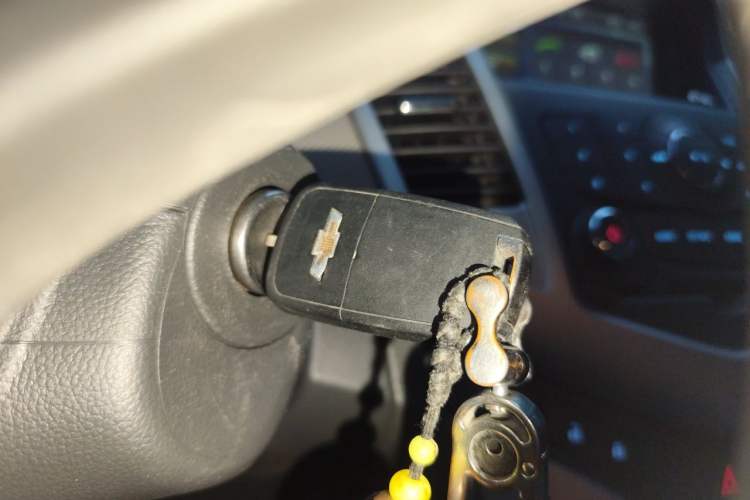 Used Chevrolet Cruze 2013 1.6L SE MT Vehicle Key