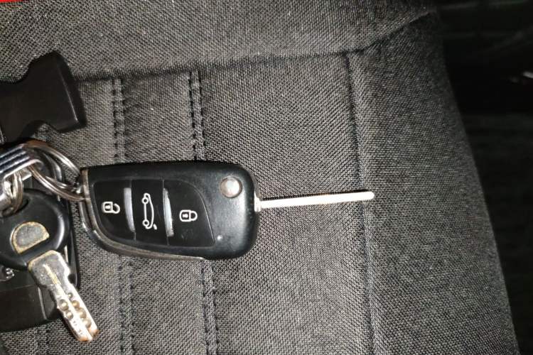 Used Chevrolet Cruze 2013 1.8L SE AT Vehicle Key
