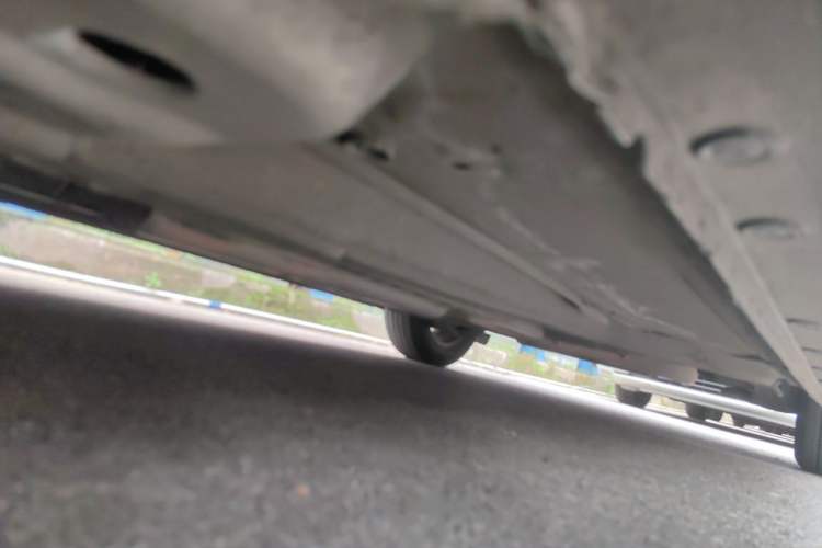 Used Chevrolet Cruze 2013 1.8L SE AT Chassis Front Left