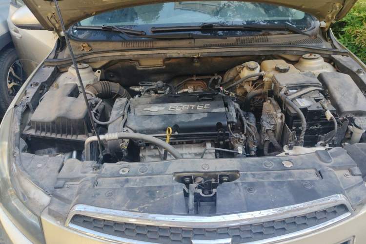 Used Chevrolet Cruze 2013 1.6L SL MT Engine Bay
