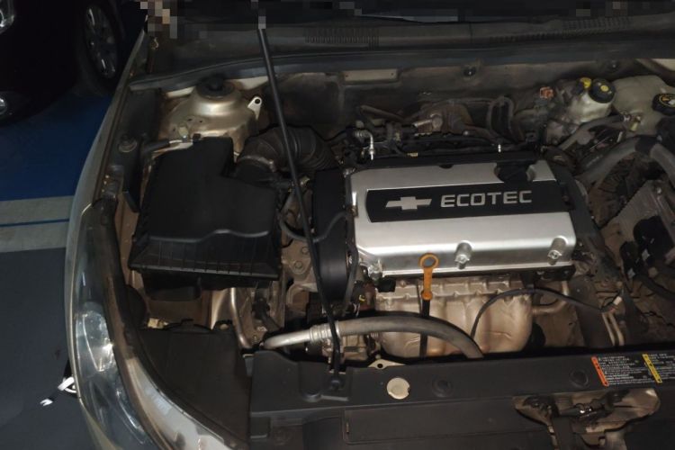 Used Chevrolet Cruze 2013 1.8L SE AT Engine Bay Right