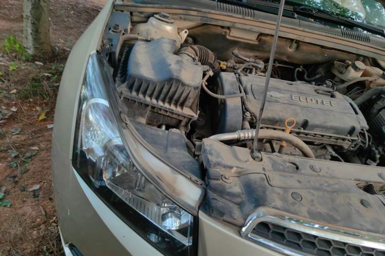 Used Chevrolet Cruze 2013 1.6L SE WTCC Edition MT Engine Bay Right