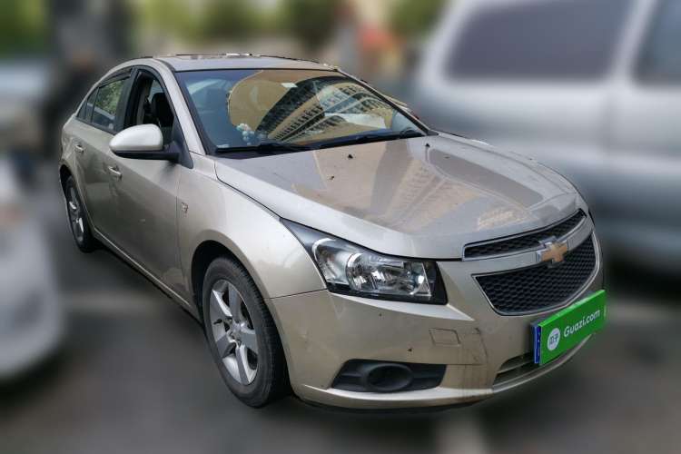 Used Chevrolet Cruze 2013 1.6L SL Grand Edition Manual Transmission Front Right 45 Deg