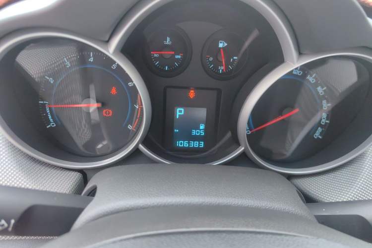 Used Chevrolet Cruze 2013 1.8L SE AT Instrument Cluster