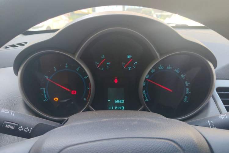 Used Chevrolet Cruze 2013 1.6L SL MT Instrument Cluster