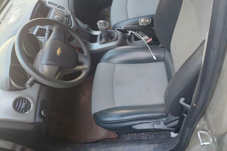 Used Chevrolet Cruze 2013 1.6L SL MT Left Front Seat