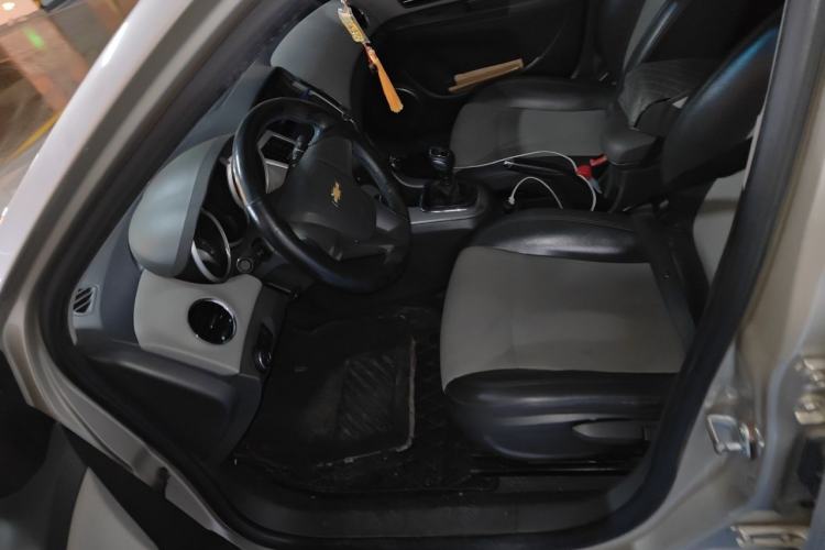 Used Chevrolet Cruze 2013 1.6L SL Sunroof Edition MT Left Front Seat