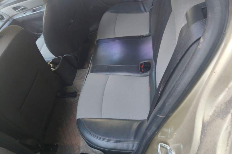 Used Chevrolet Cruze 2013 1.6L SL MT Left Rear Seat