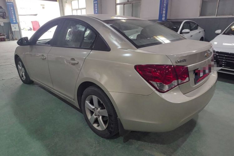 Used Chevrolet Cruze 2013 1.6L SE MT Rear Left 45 Deg