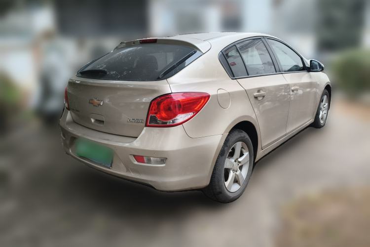 Used Chevrolet Cruze 2013 Hatchback 1.6L Manual Luxury Model Rear Right 45 Deg