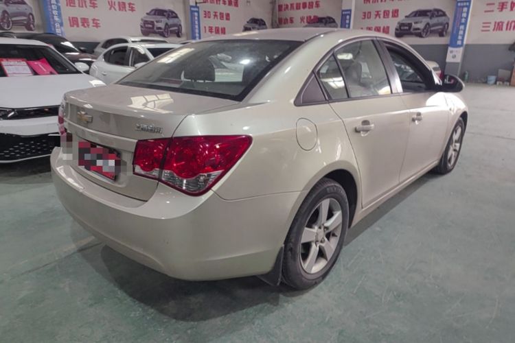 Used Chevrolet Cruze 2013 1.6L SE MT Rear Right 45 Deg