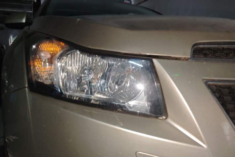 Used Chevrolet Cruze 2013 1.8L SE AT Right Front Headlight