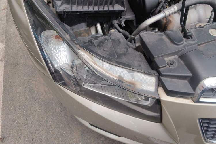 Used Chevrolet Cruze 2013 1.8L SE AT Right Front Headlight