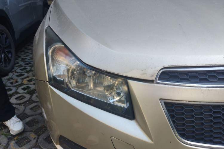 Used Chevrolet Cruze 2013 1.6L SL MT Right Front Headlight