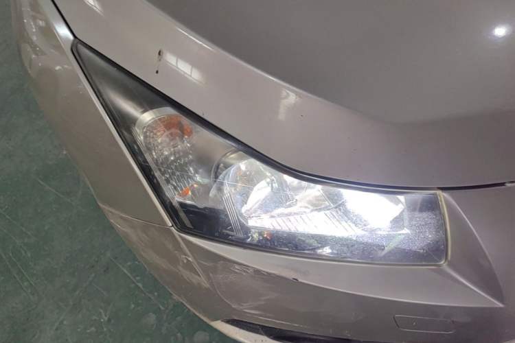 Used Chevrolet Cruze 2013 1.6L SE MT Right Front Headlight