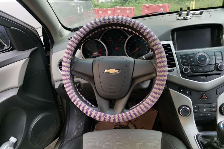 Used Chevrolet Cruze 2013 1.6L SL Grand Edition Manual Transmission Steering Wheel
