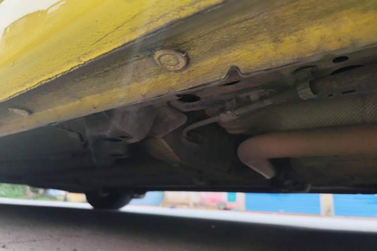 Used Chevrolet Cruze 2013 1.6L SL MT Chassis Rear Left