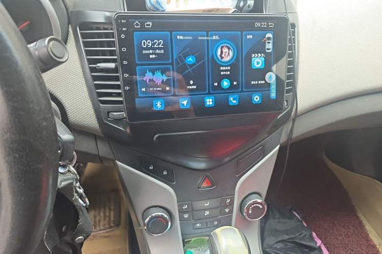 Used Chevrolet Cruze 2013 1.8L SE AT Audio And AC Panel