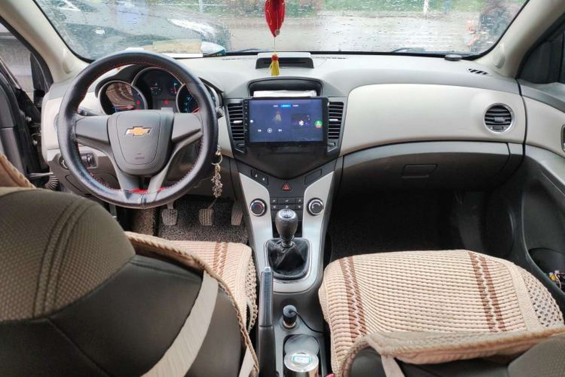 Used Chevrolet Cruze 2013 1.6L SL MT Center Console