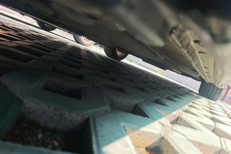 Used Chevrolet Cruze 2013 1.6L SE AT Chassis Front Left