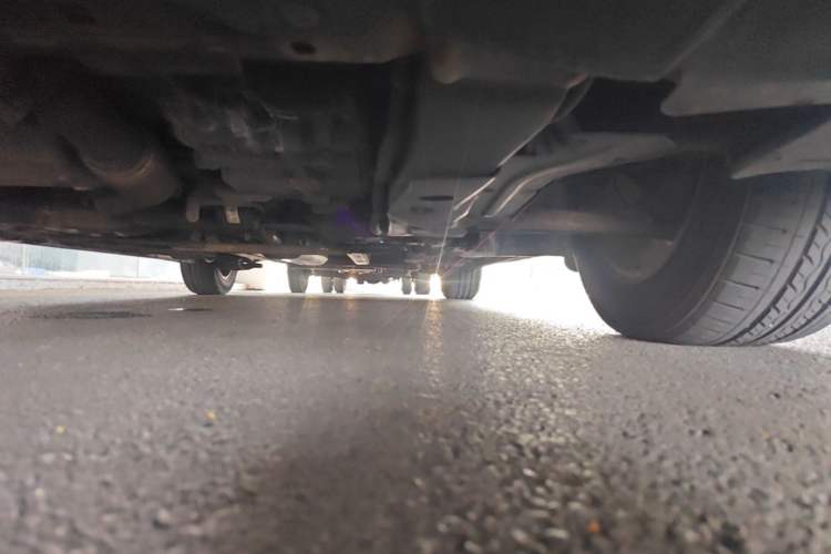 Used Chevrolet Cruze 2013 1.6L SE AT Chassis Front Left