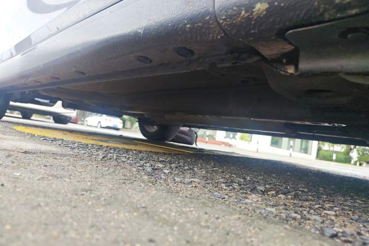 Used Chevrolet Cruze 2013 1.6L SE MT Chassis Front Right
