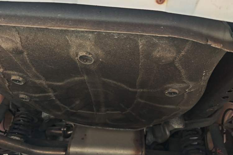 Used Chevrolet Cruze 2013 1.6L SE AT Chassis Rear