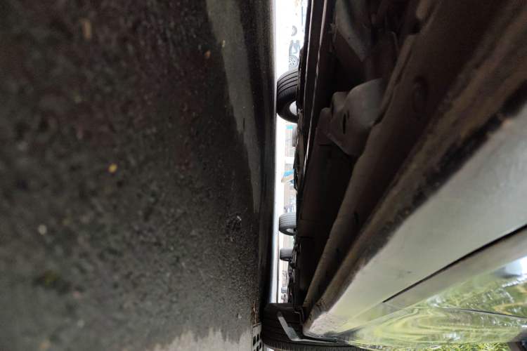 Used Chevrolet Cruze 2013 1.6L SL Grand Edition Manual Transmission Chassis Rear Right