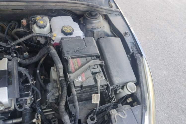 Used Chevrolet Cruze 2013 1.8L SE AT Engine Bay Left