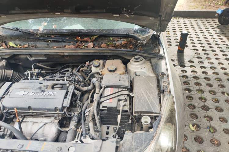 Used Chevrolet Cruze 2013 1.8L SE AT Engine Bay Left