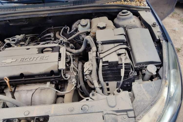 Used Chevrolet Cruze 2013 1.6L SE MT Engine Bay Left