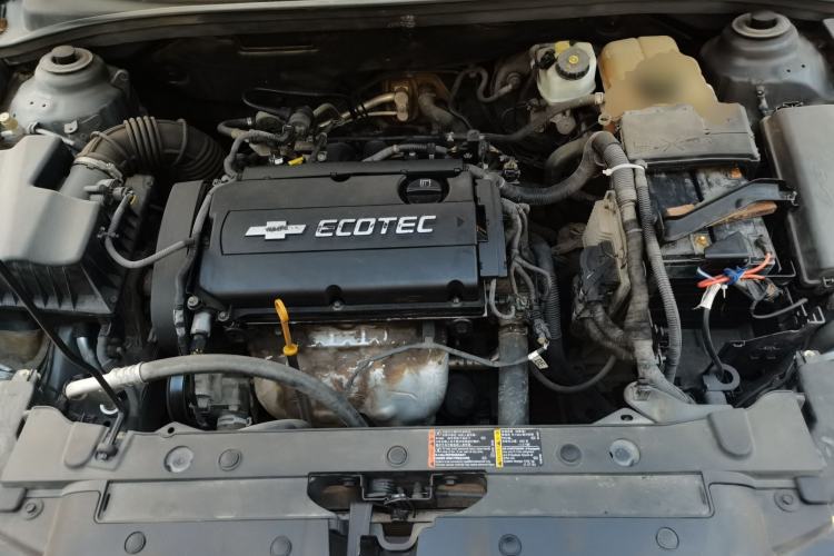 Used Chevrolet Cruze 2013 1.6L SE MT Engine Bay