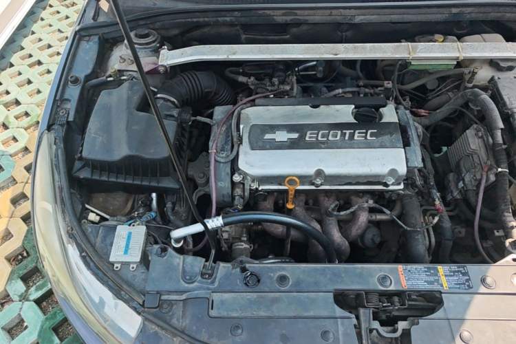 Used Chevrolet Cruze 2013 1.6L SE AT Engine Bay Right