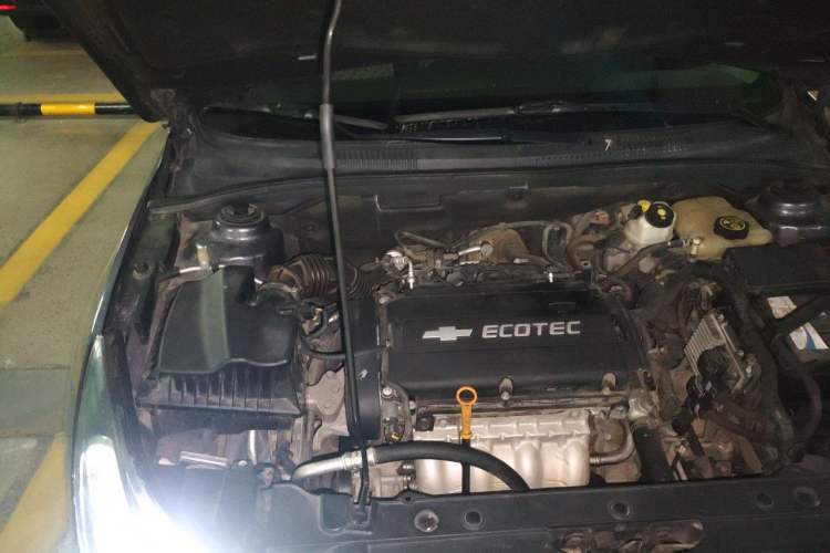 Used Chevrolet Cruze 2013 1.8L SX AT Engine Bay Right