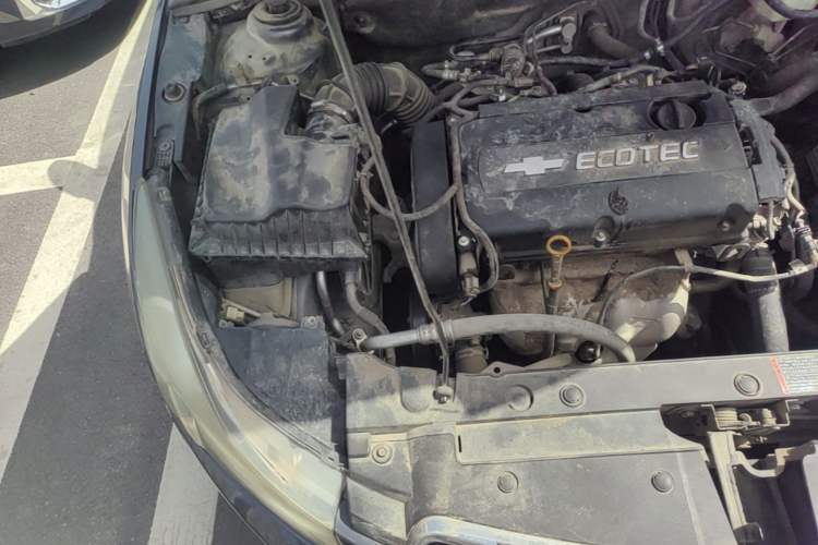 Used Chevrolet Cruze 2013 1.6L SE MT Engine Bay Right