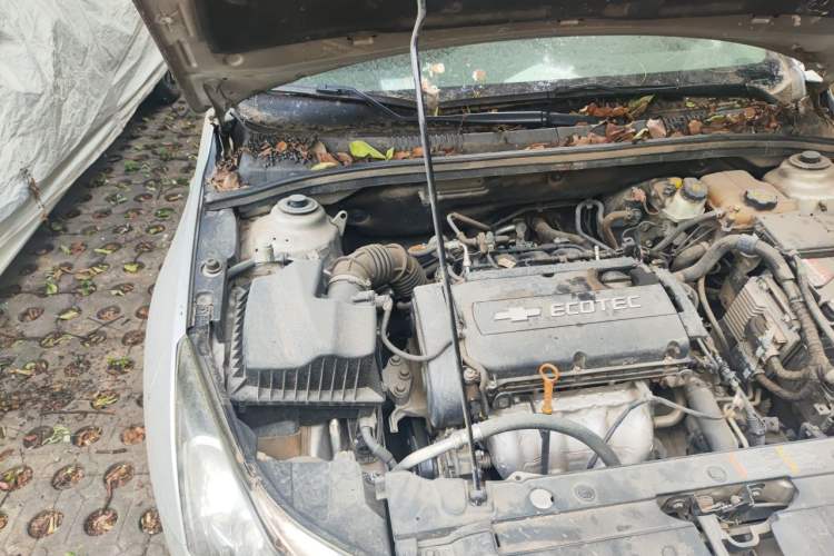 Used Chevrolet Cruze 2013 1.8L SE AT Engine Bay Right