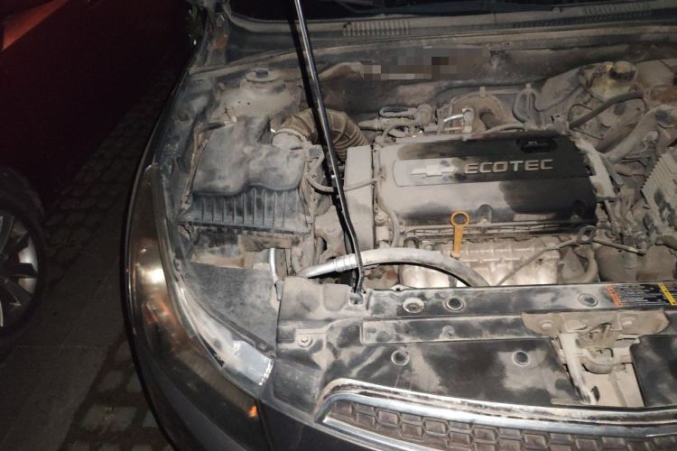 Used Chevrolet Cruze 2013 1.6L SL MT Engine Bay Right